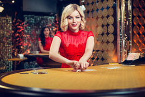 Ewolucja gry Baccarat Kontrola Kompresja
